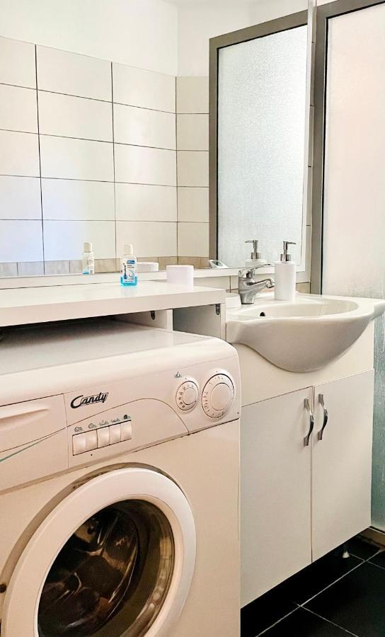 Luel Central Apartament Tirana Kültér fotó