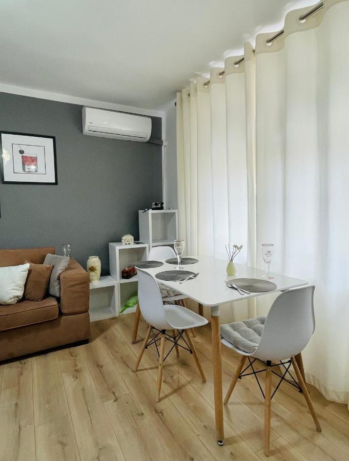 Luel Central Apartament Tirana Kültér fotó