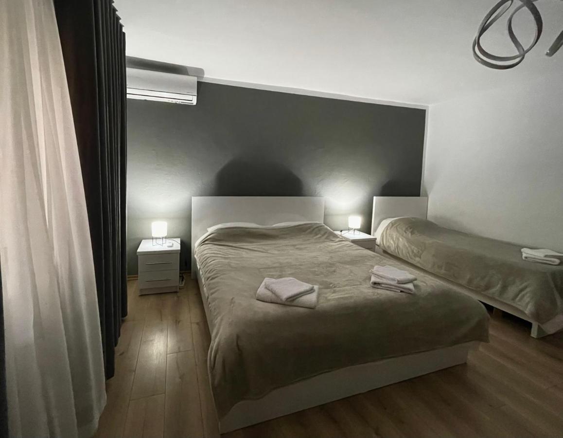 Luel Central Apartament Tirana Kültér fotó